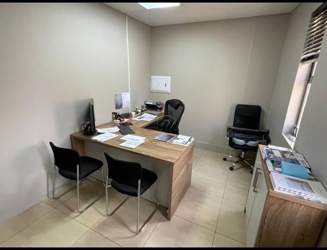 BUSINESS PROPERTY TO RENT IN MIDSTREAM ESTATE
